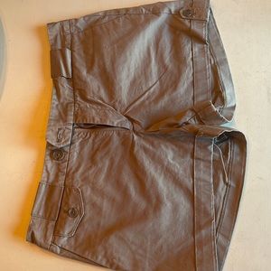 Banana Republic shorts. Size 8. Worn once.
